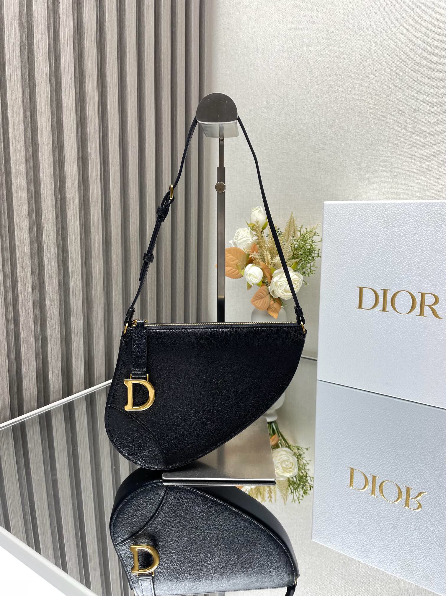 DIOR saddle bag