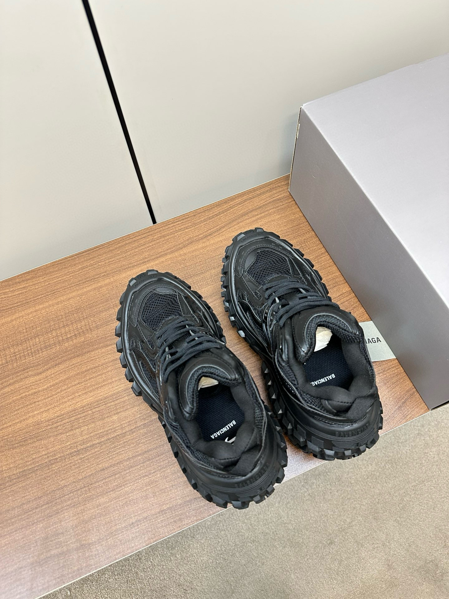 Balenciaga The Hacker Project Retro casual sports shoes with tire soles