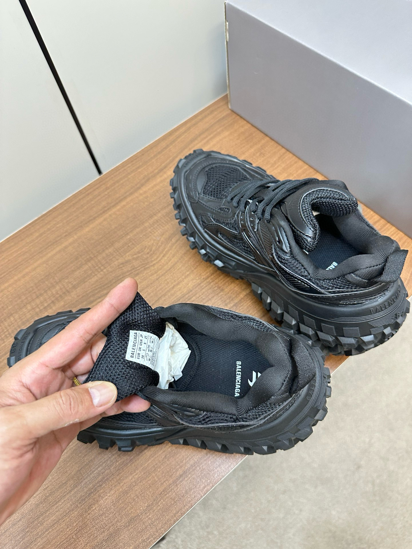 Balenciaga The Hacker Project Retro casual sports shoes with tire soles