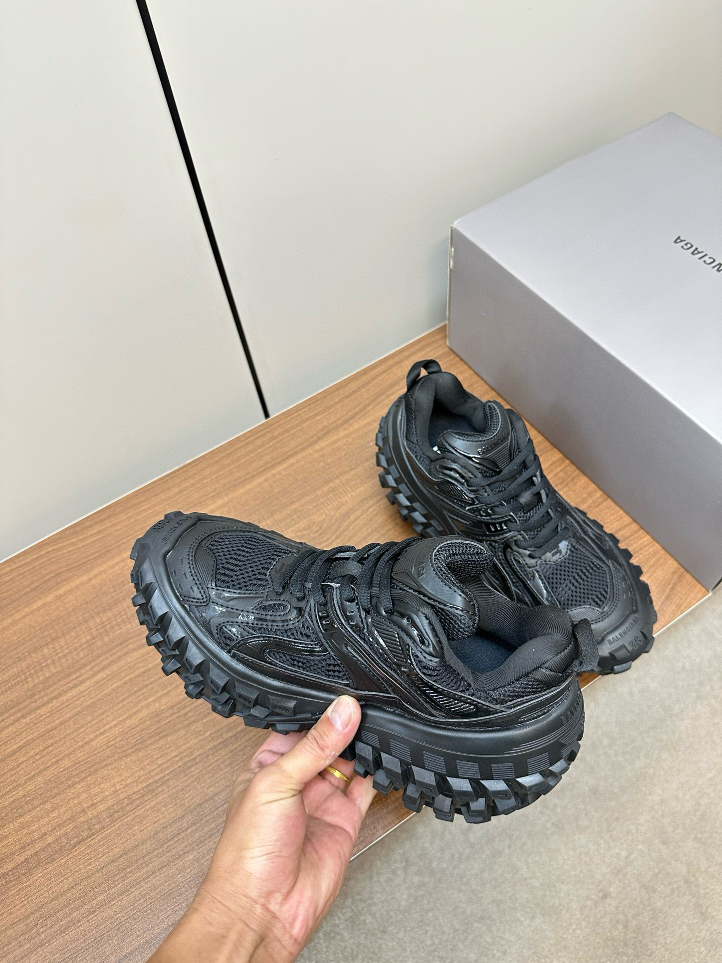 Balenciaga The Hacker Project Retro casual sports shoes with tire soles