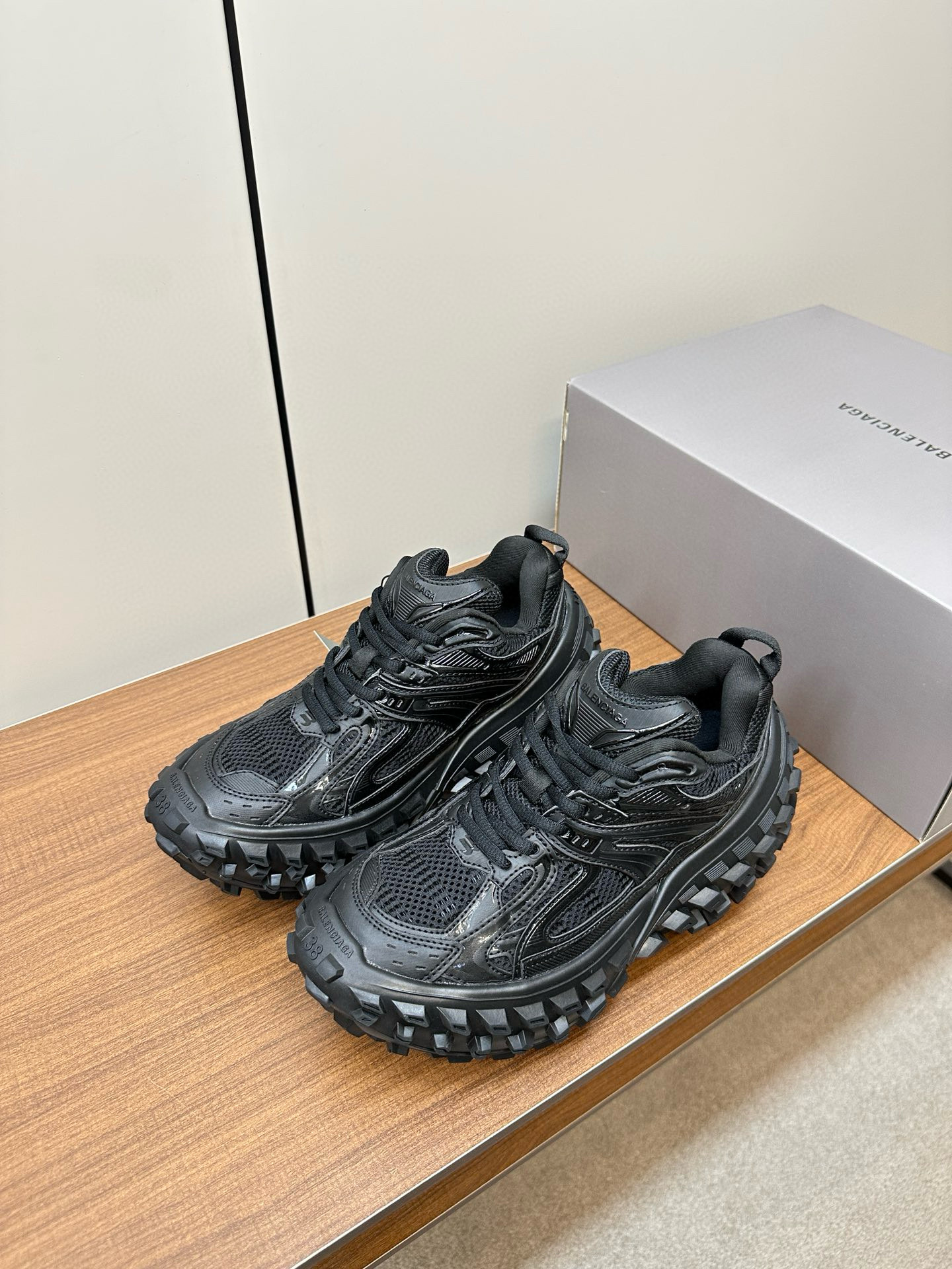 Balenciaga The Hacker Project Retro casual sports shoes with tire soles