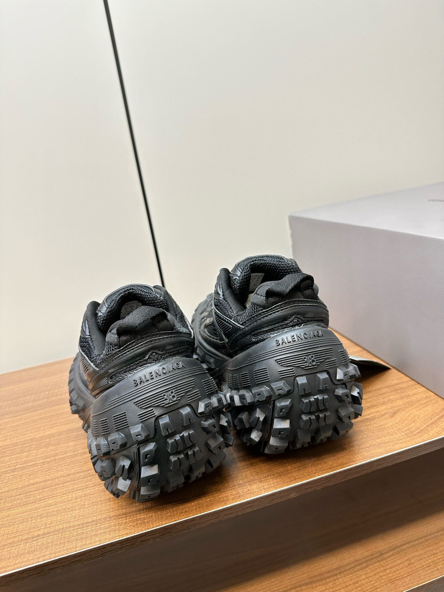 Balenciaga The Hacker Project Retro casual sports shoes with tire soles