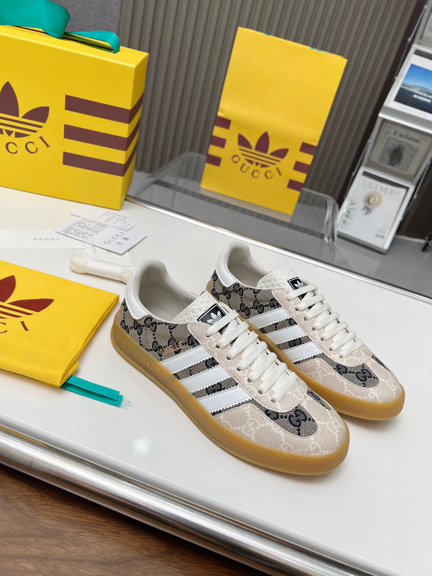 Adidas&GUCCI originals Gazalle Clover Classic Joker Leisure Shoes