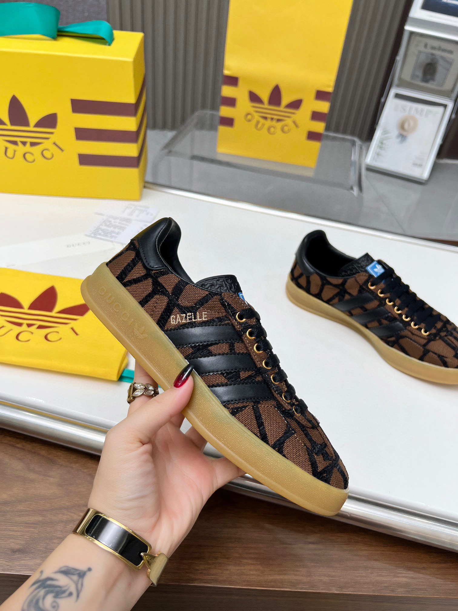 Adidas&GUCCI originals Gazalle Clover Classic Joker Leisure Shoes