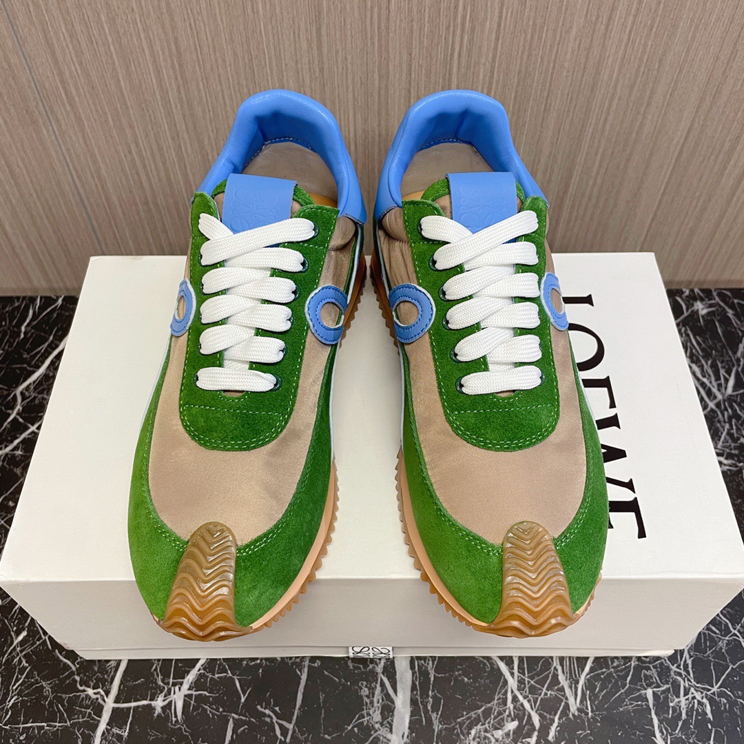 Loewe Forrest Gump training shoes for couples flowrunner