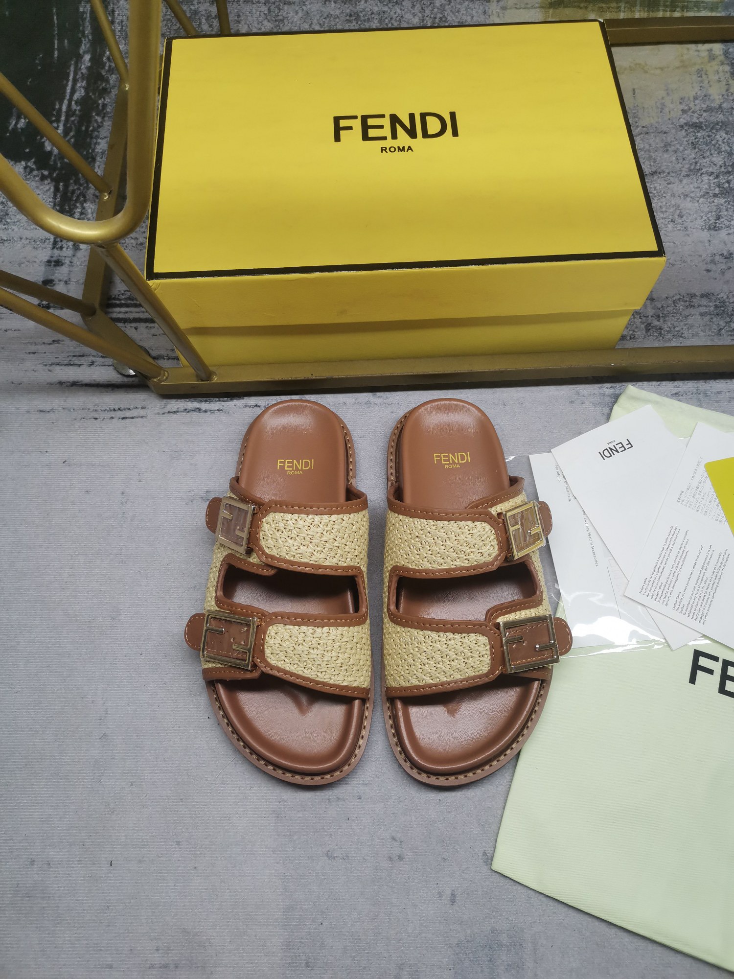 Fendi Double strap flat bottomed slippers