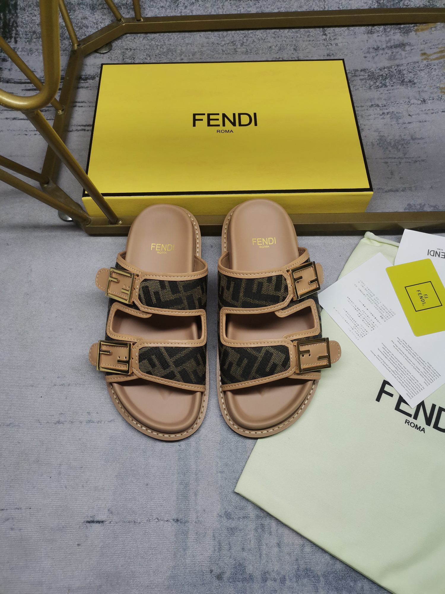 Fendi Double strap flat bottomed slippers