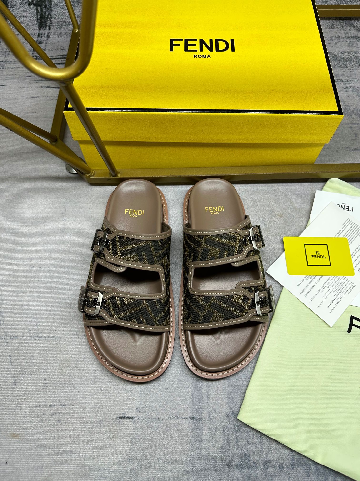 Fendi Double strap flat bottomed slippers