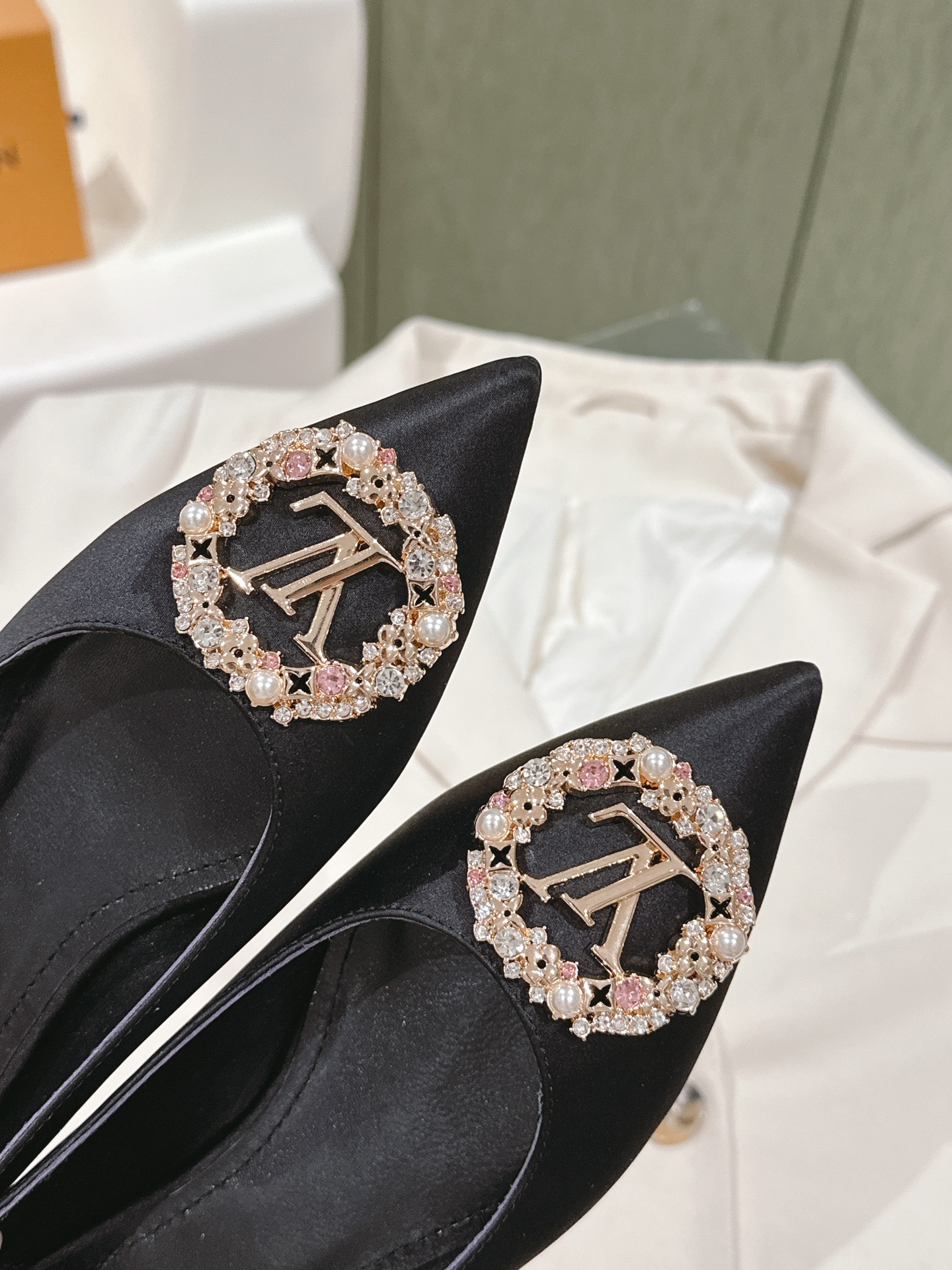 LV Cruise Pointed flat shoes