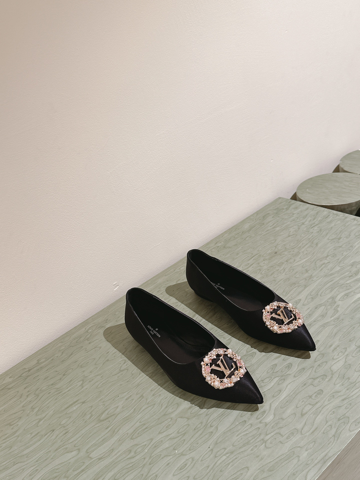 LV Cruise Pointed flat shoes