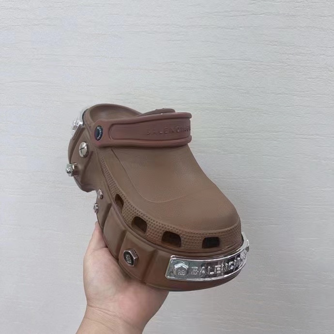 Balenciaga Matsu Cake Thick Bottom Hole Shoes