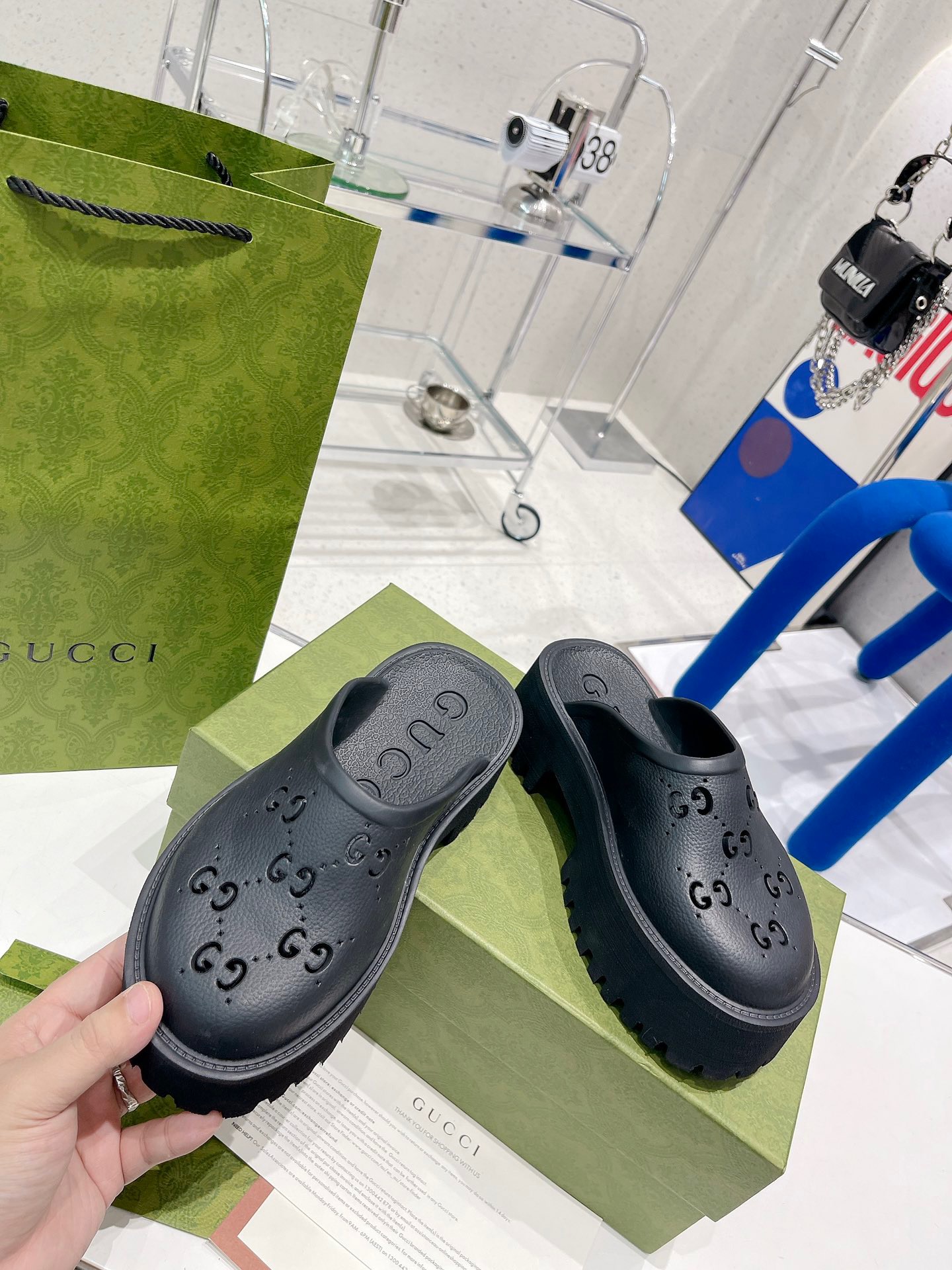 GUCCI GG Hollow hole shoes