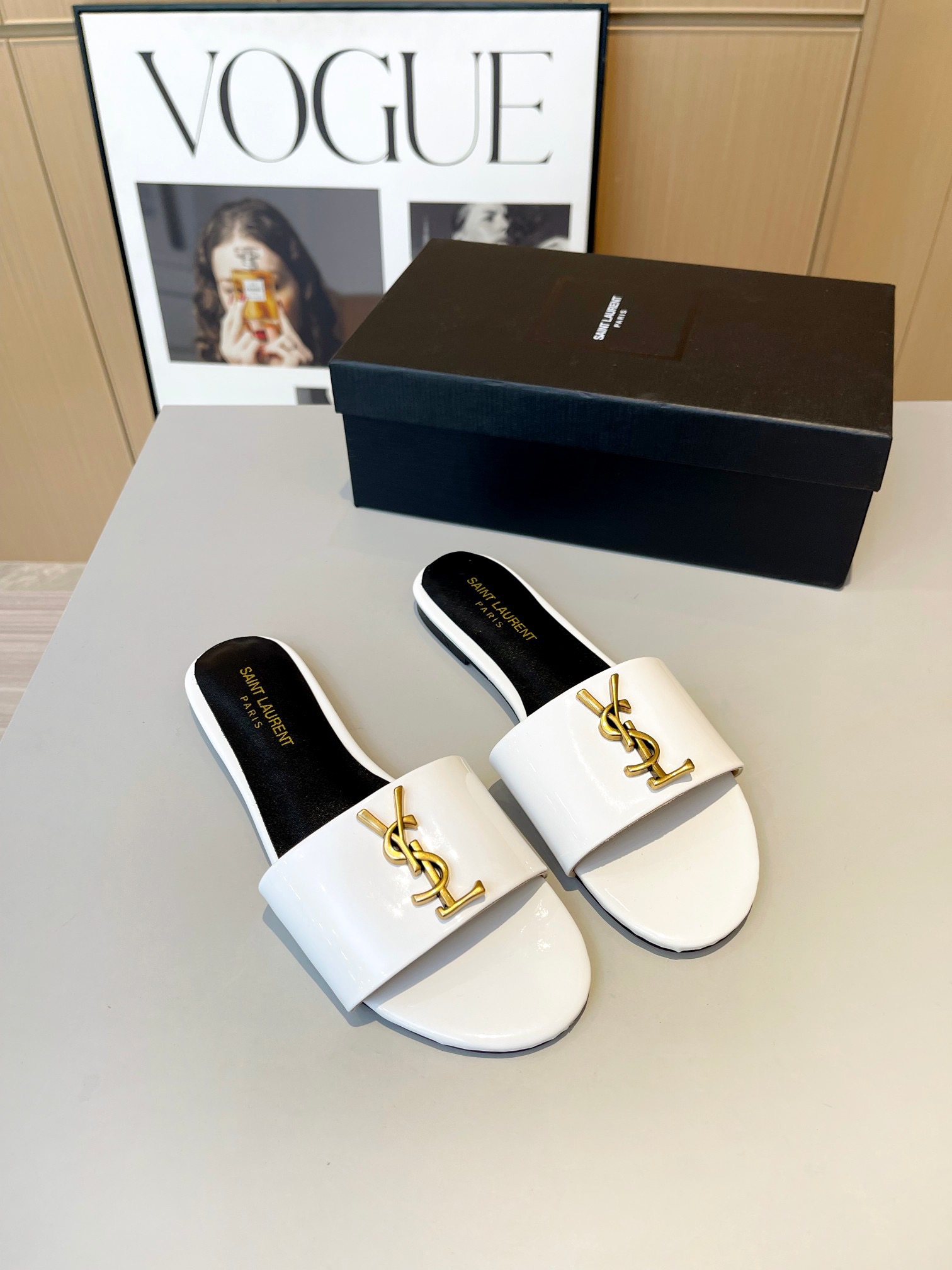 SAINT LAURENT Counter flat bottom slippers