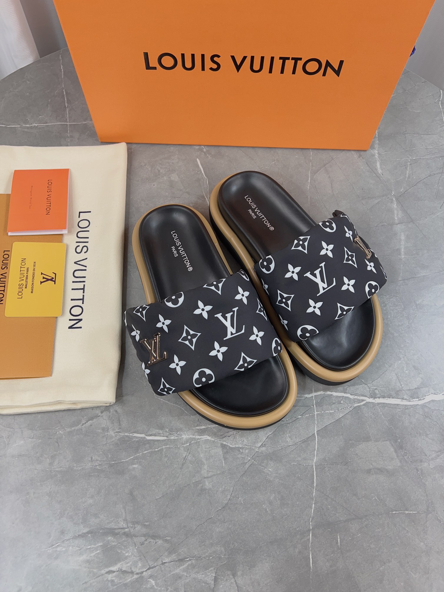 LV Pool Pillow Comfort Embossed logo flat bottom slippers