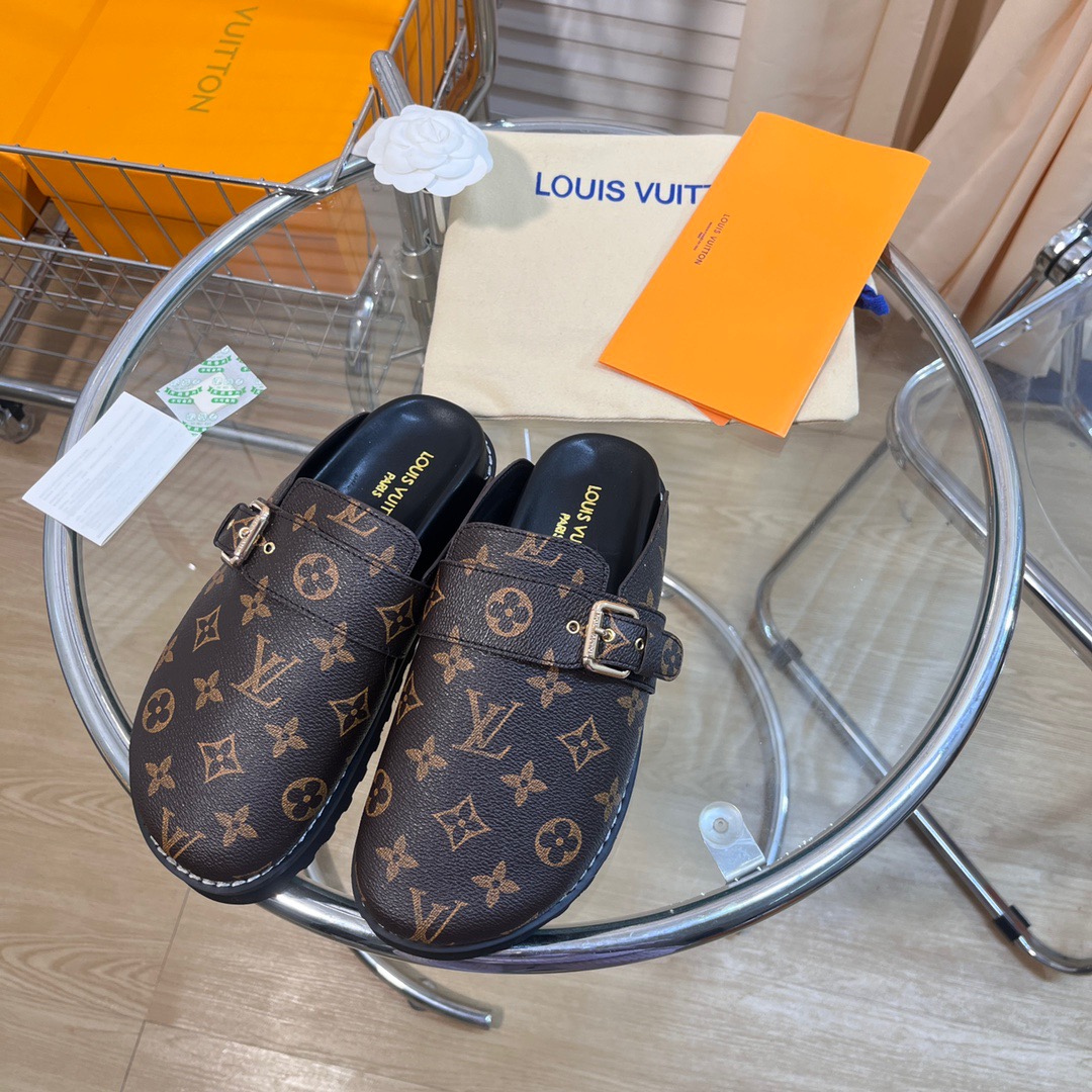 LV Monogram winterbreak comfert scuff slippers