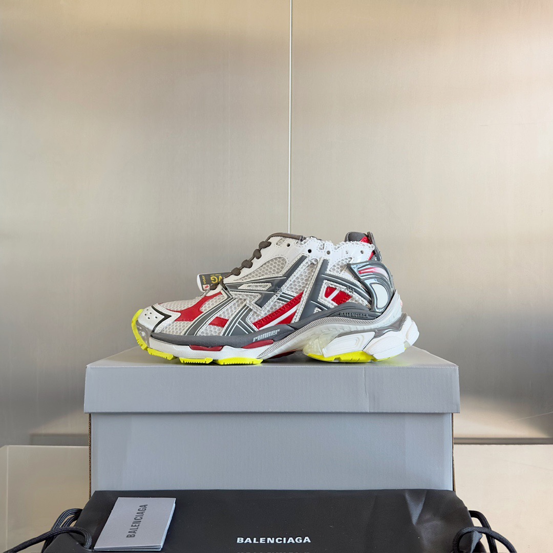 Balenciaga Runner series Couple style dad shoes and sports shoes