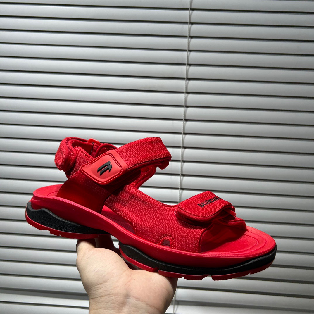 Balenciaga Track4.0 Outdoor concept retro dad sandals