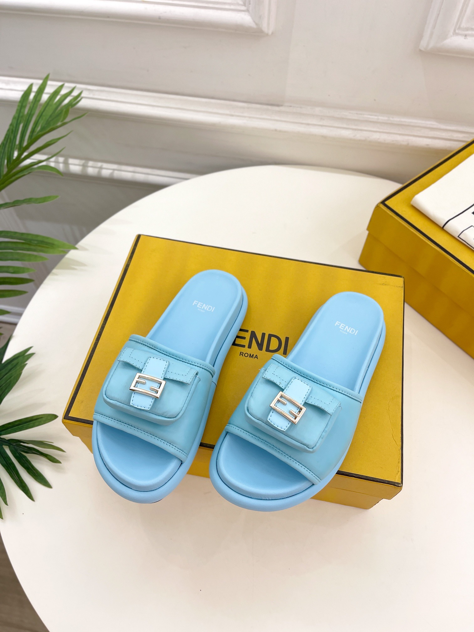 Fendi Space cotton pocket casual slippers