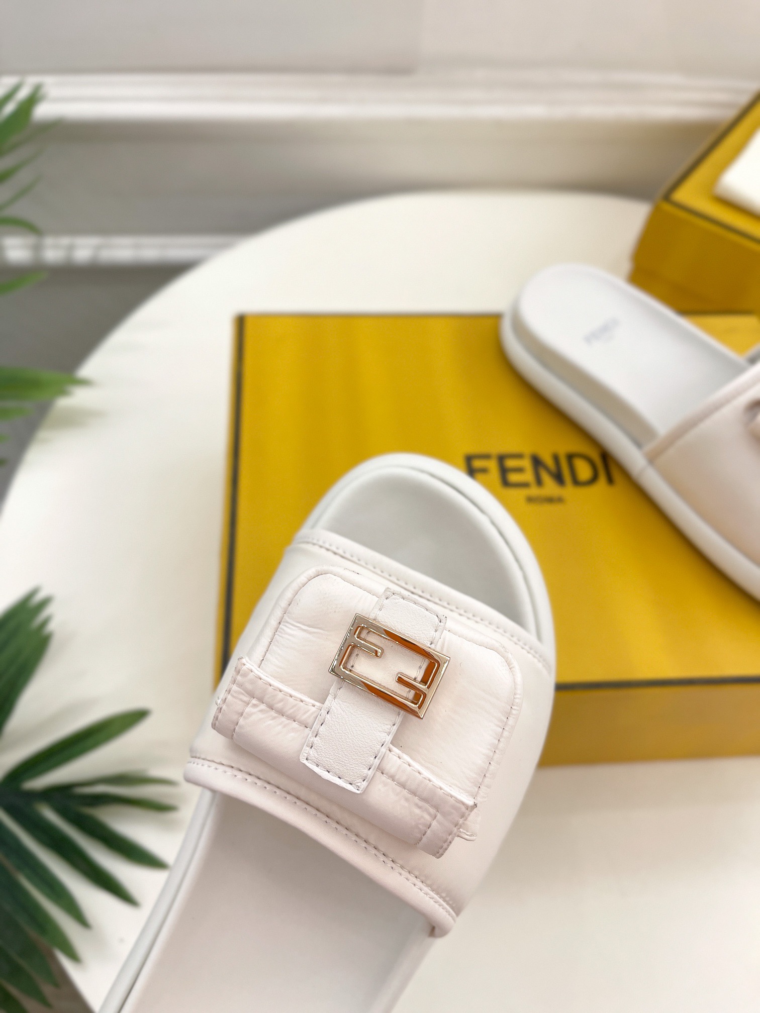 Fendi Space cotton pocket casual slippers