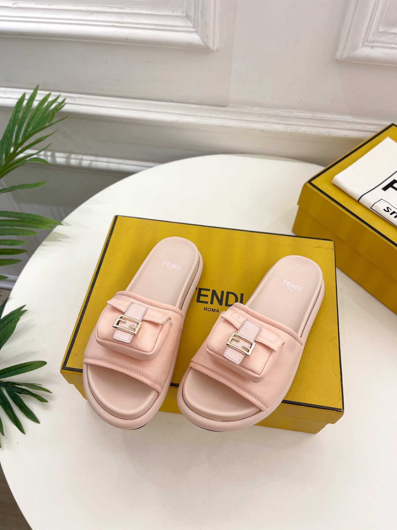 Fendi Space cotton pocket casual slippers