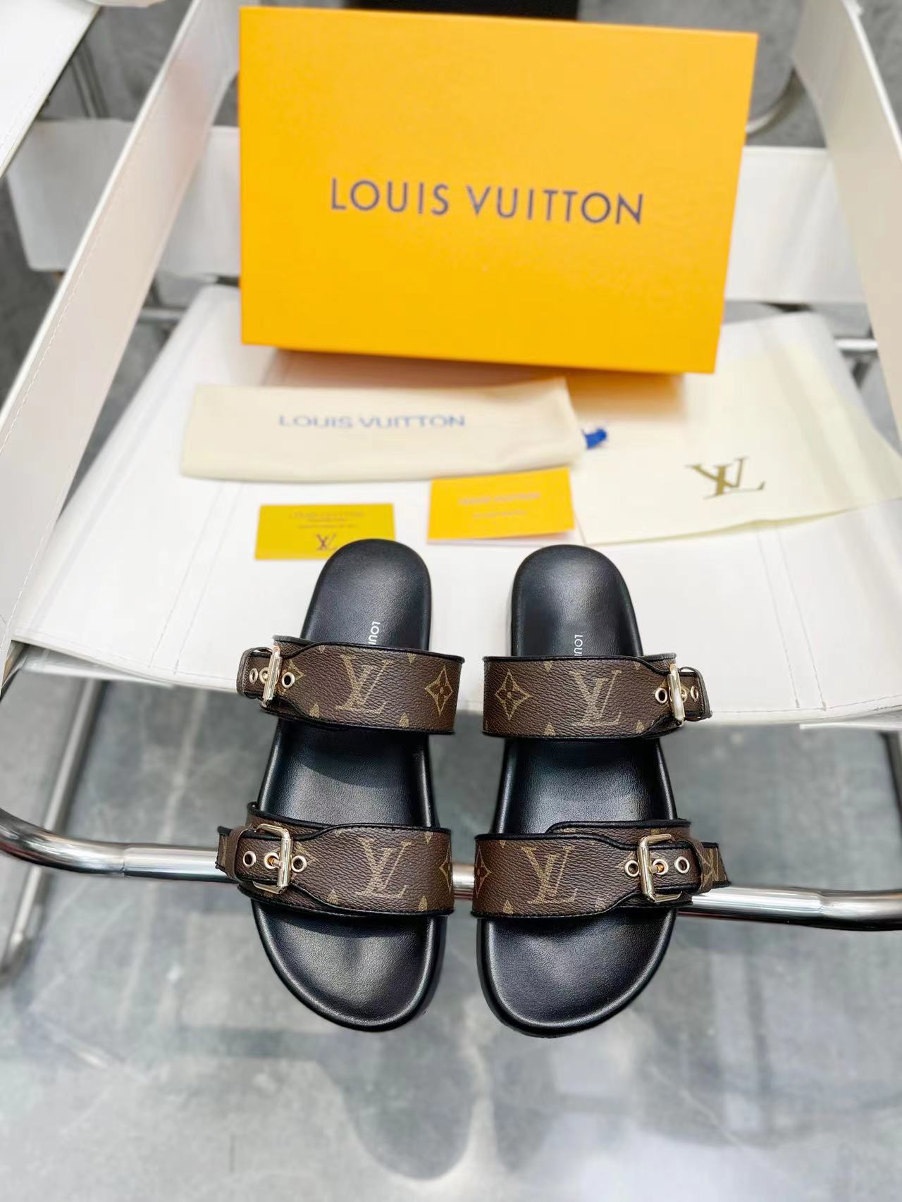 LV Double printed slippers