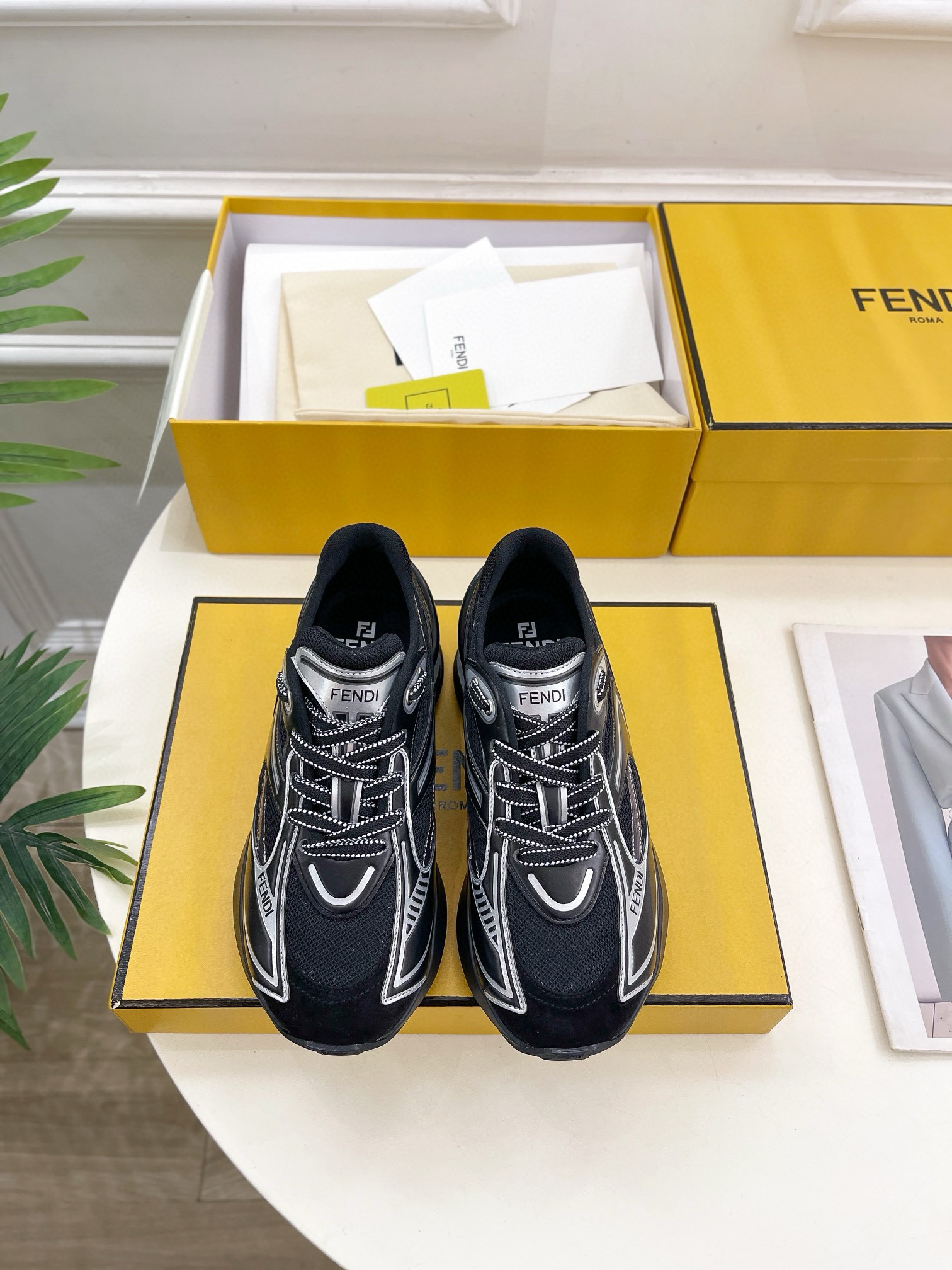 Fendi first Sports and leisure shoe series