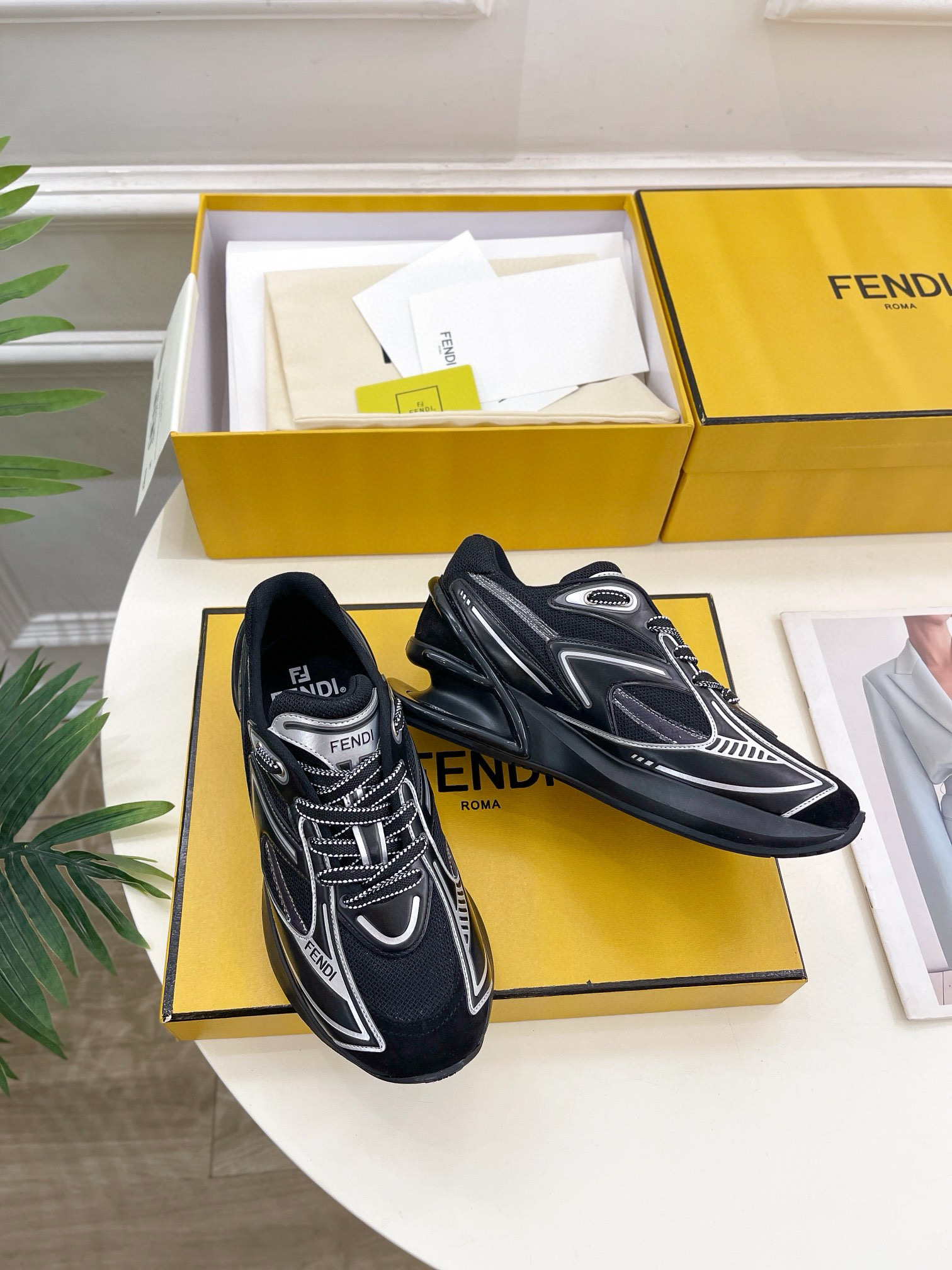 Fendi first Sports and leisure shoe series