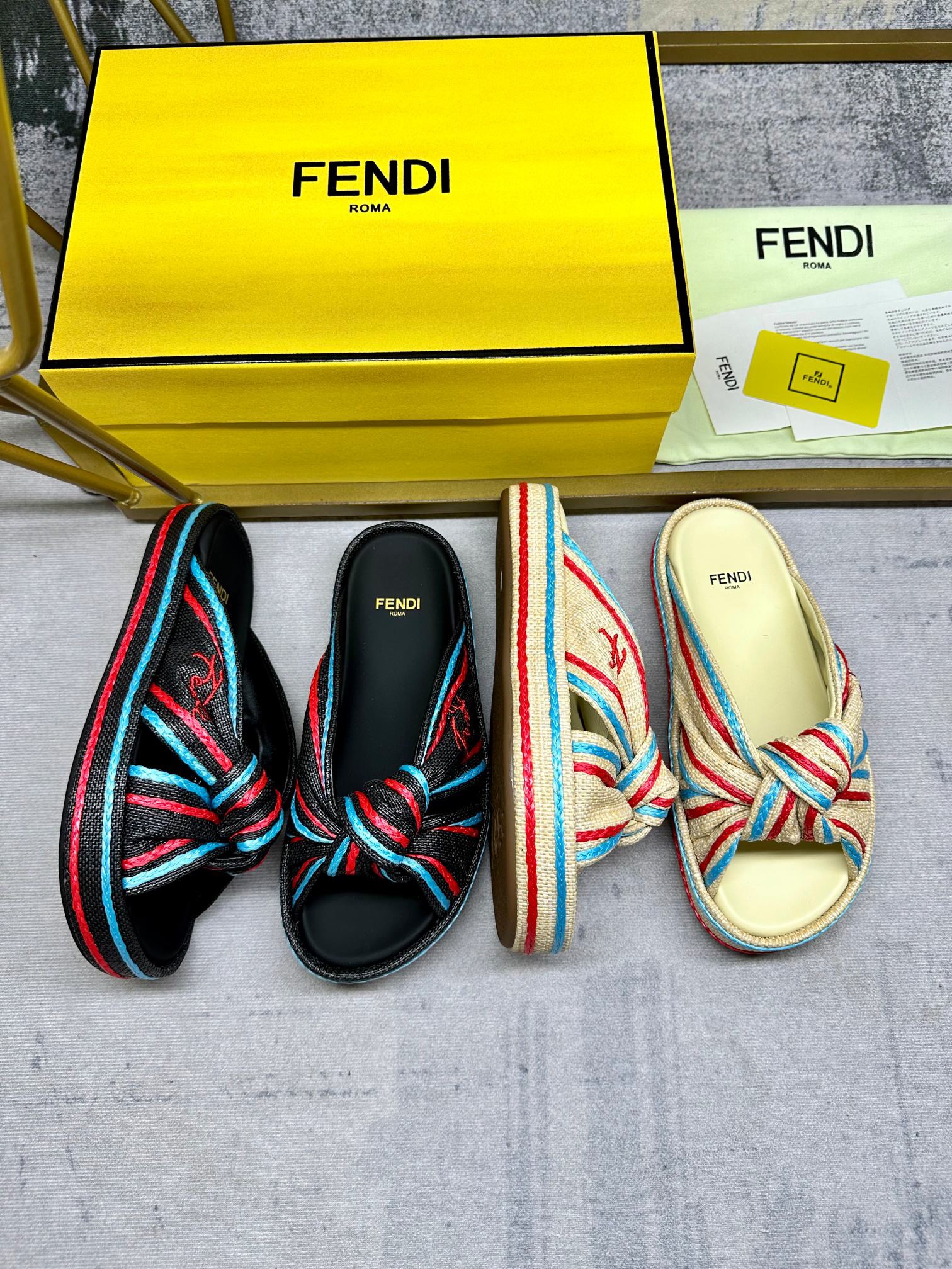 Fendi Flat soled thick soled shoes with tie and tie sandals