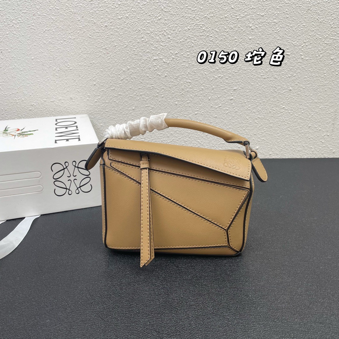 LOEWE mini puzzle messenger bag