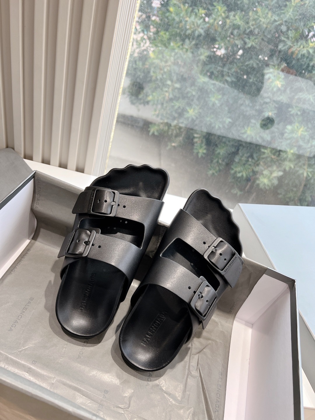 Balenciaga  G027New slippers