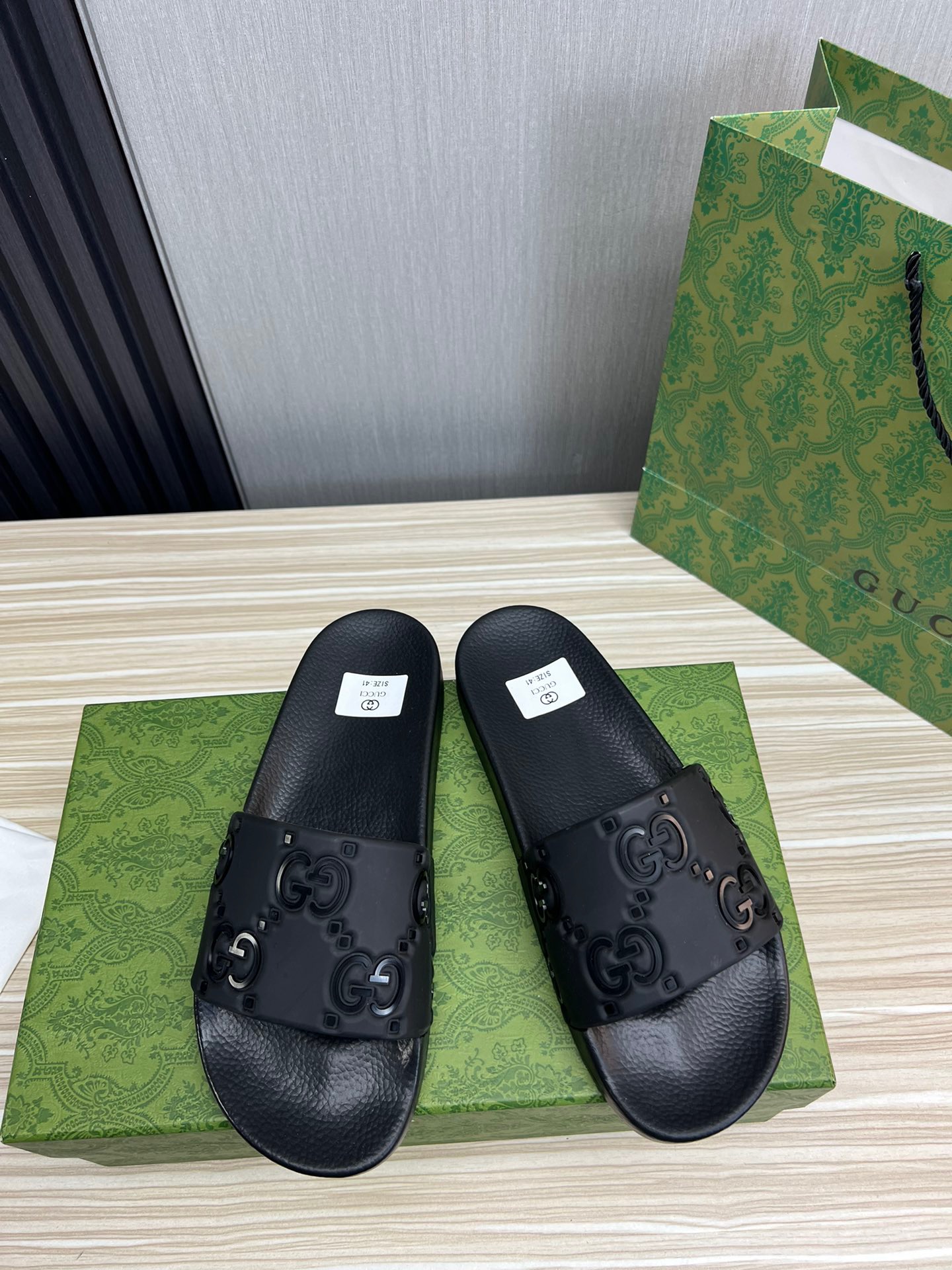 GUCCI slipper