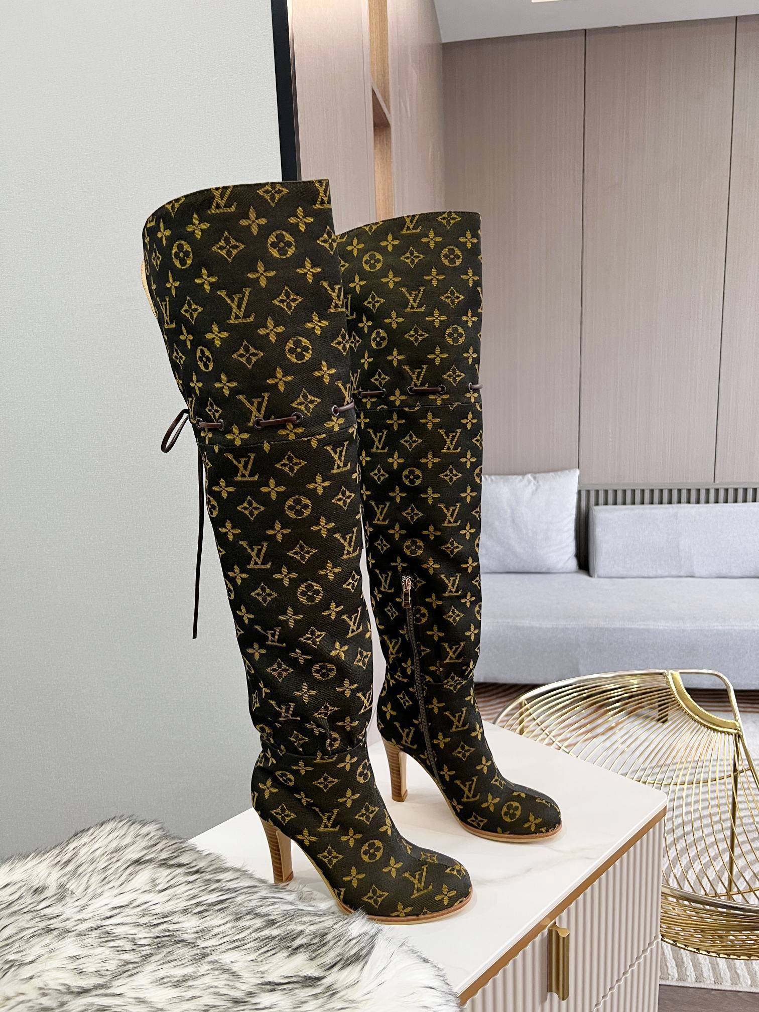 GUCCI boots