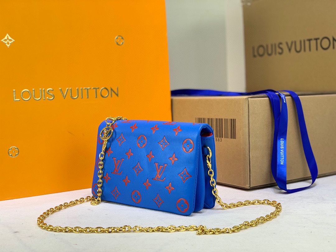 LV Single shoulder bag