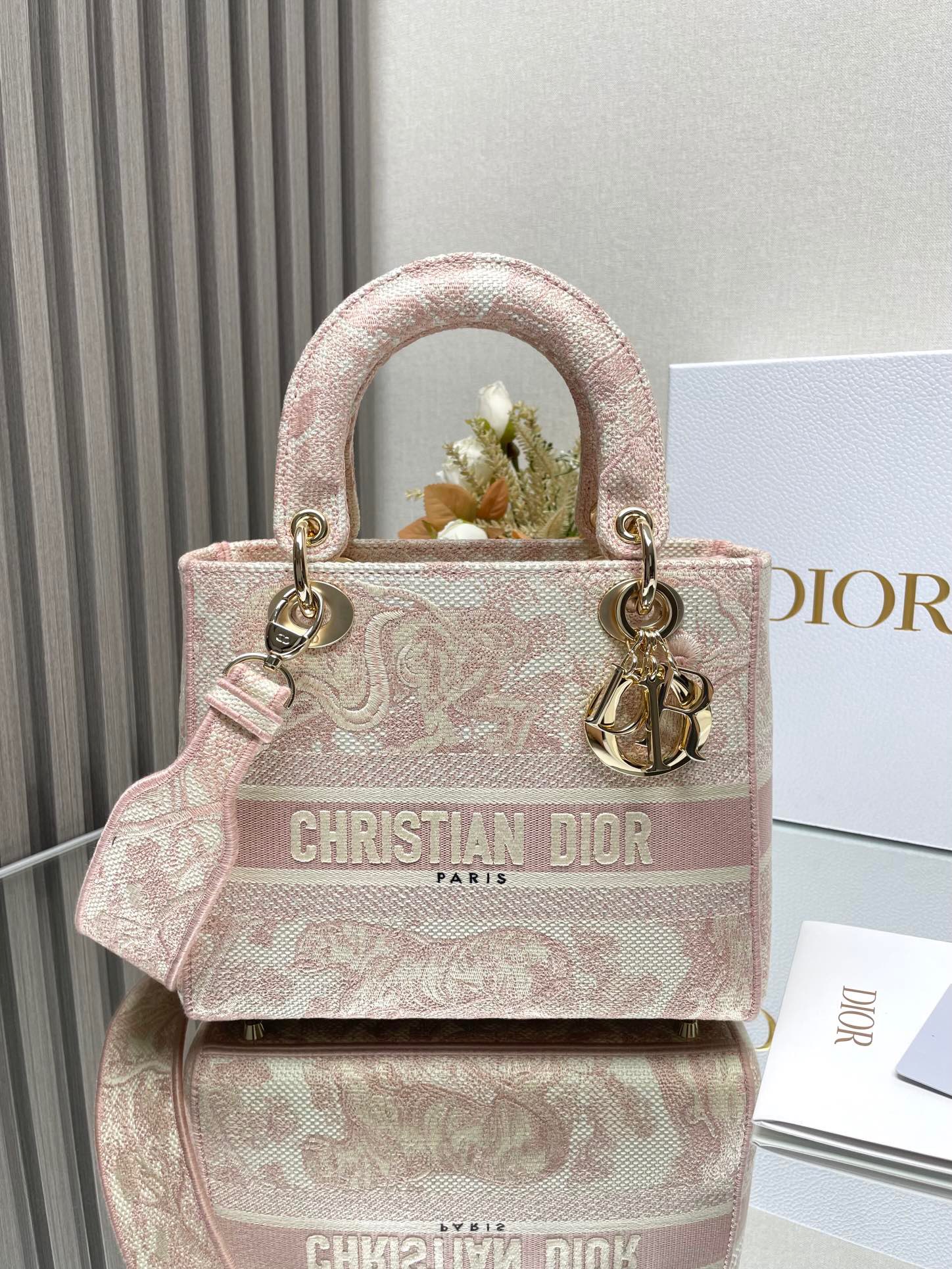 DIOR Lady Embroidered princess bag