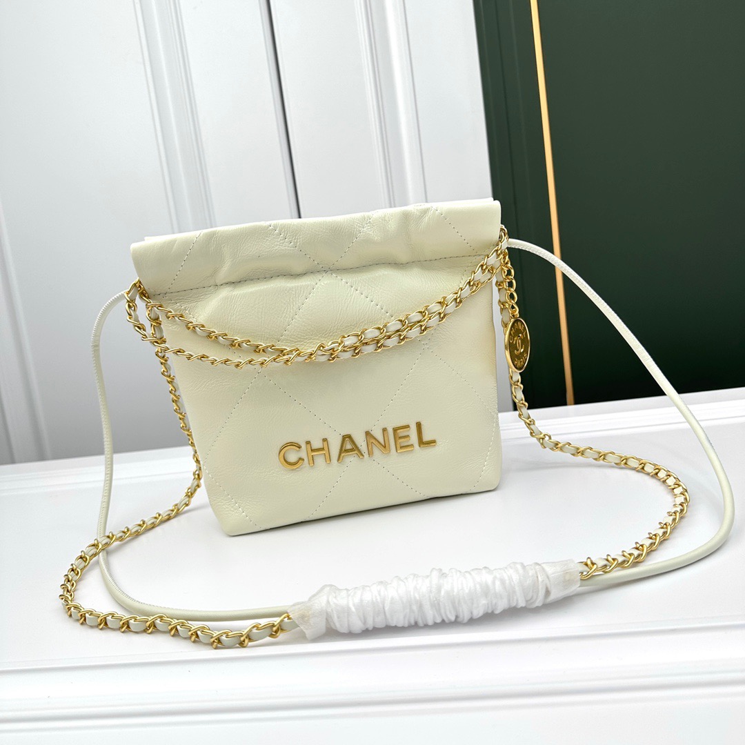 CHANEL bag