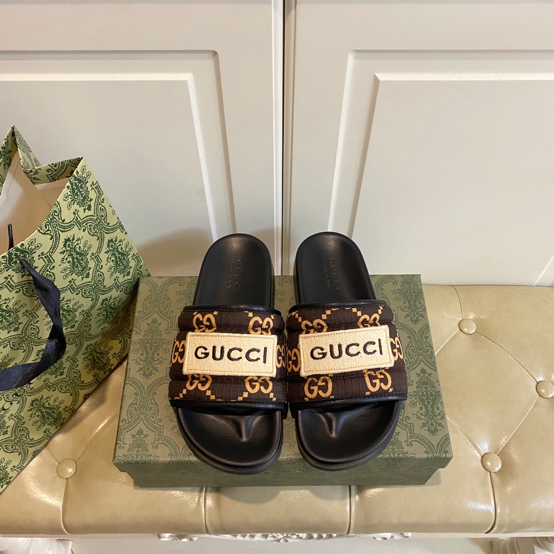 GUCCI  slipper