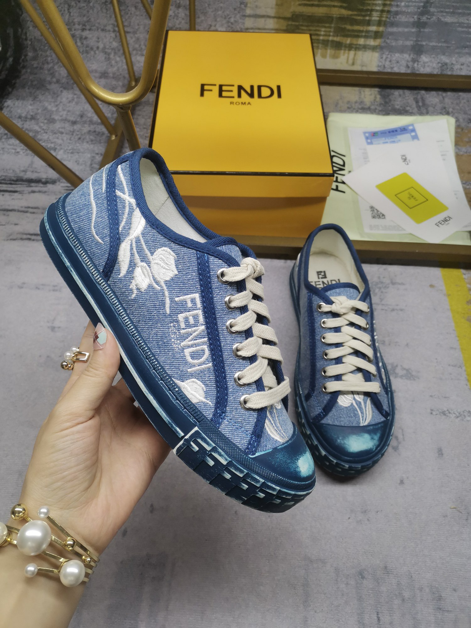 Fendi Domino Presbyopic canvas leisure shoes