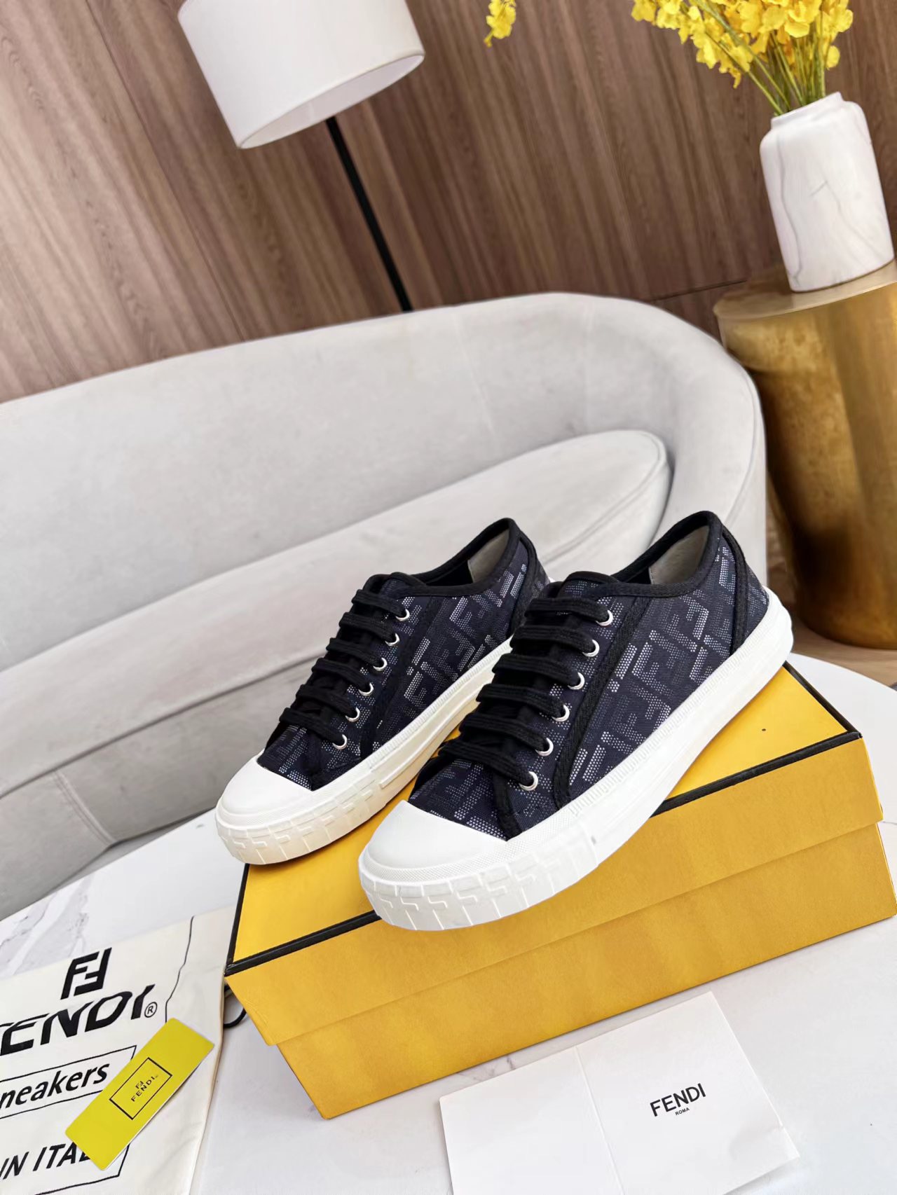 Fendi Domino Presbyopic canvas leisure shoes