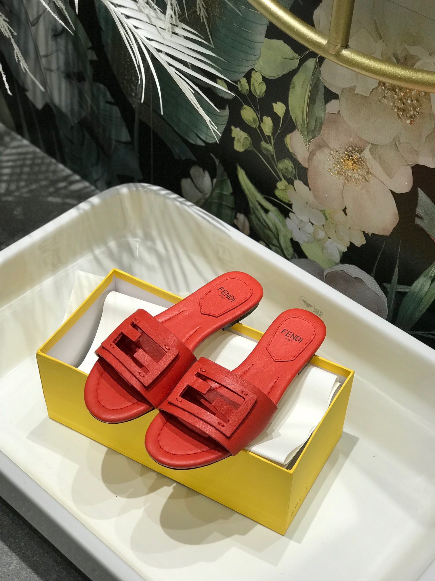 Fendi BAGUETTE leather slides