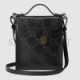 GUCCI GG EMBOSSED MESSENGER BAG 625782 1W3AN 1000 （20.5*18*4cm）