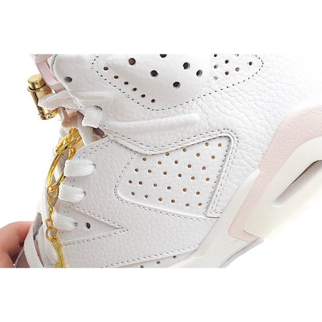  Wmns Air Jordan 6 Retro ‘Gold Hoops’