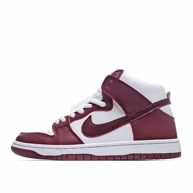  Nike SB Dunk High Pro High-Top Sneakers