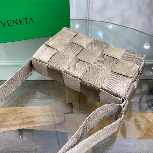  BV Bottega Veneta bag Size: 26x6cm Apricot