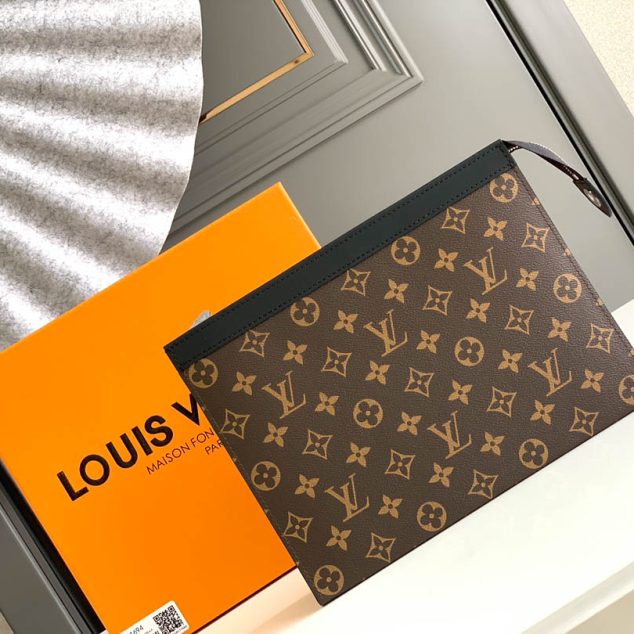  LV Size:27 x 21 x 6 cm