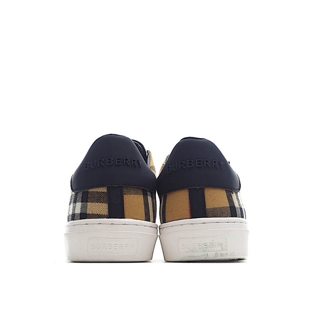  BURBERRY Vintage Sneakers