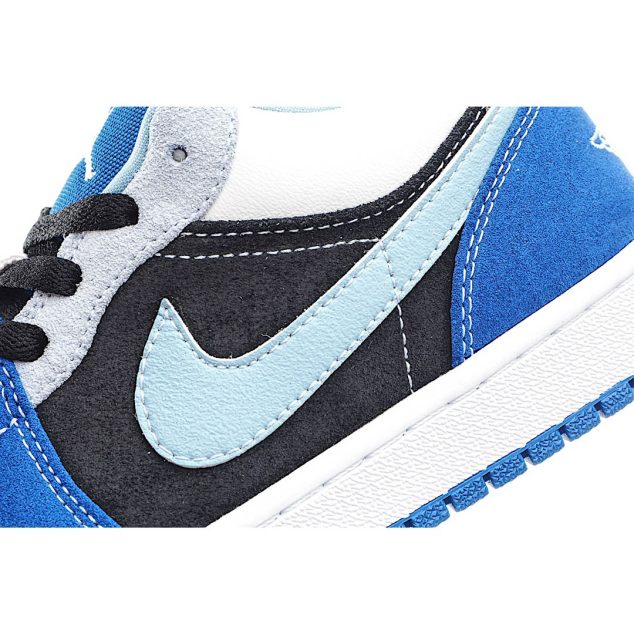  Air Jordan 1 Low SE ‘Racer Blue’