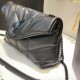  LOULOU PUFFER Lambskin bag Size: 23×15.5×5.8cm Model: 620333