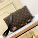  Louis Vuitton Size: 25.0 x 19.0 x 15.0 cm