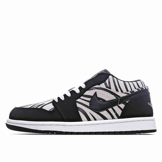  Air Jordan 1 Low GS ‘Zebra’