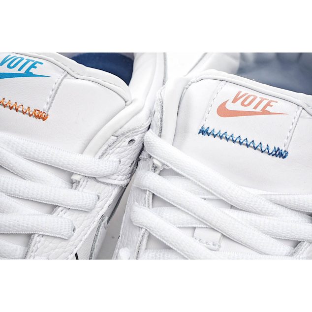  Nike Dunk SB Low White Pigeon Low Top Sneakers